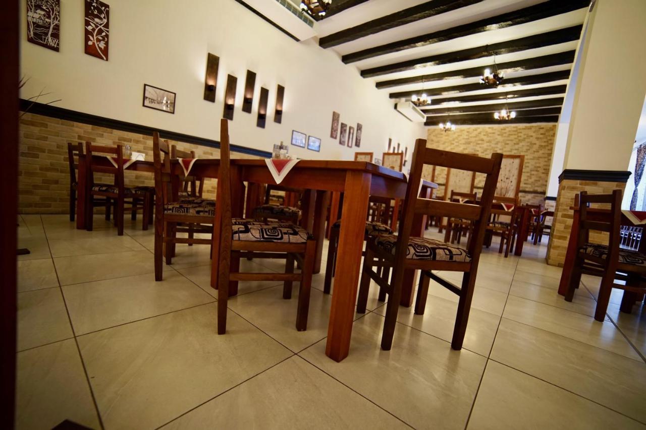 Pensiunea Rustic Hunedoara Bagian luar foto
